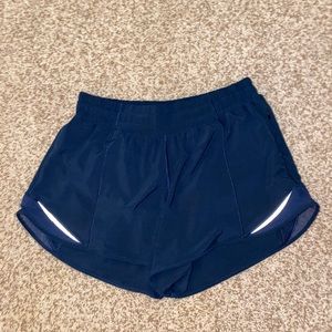 Lululemon Hotty Hot Short II Long 4"